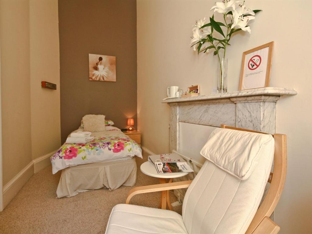 Halcyon House Гостевой дом